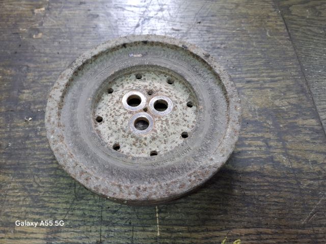 bontott FORD MONDEO III Főtengely Szíjtárcsa