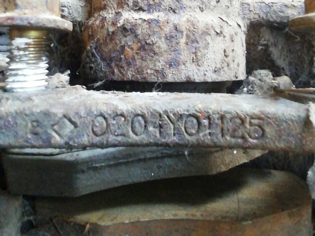 bontott FORD MONDEO III Jobb első Féknyereg Munkahengerrel