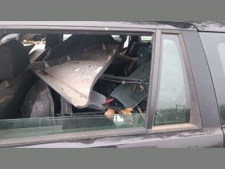 bontott FORD MONDEO III Jobb hátsó Féknyereg Munkahengerrel