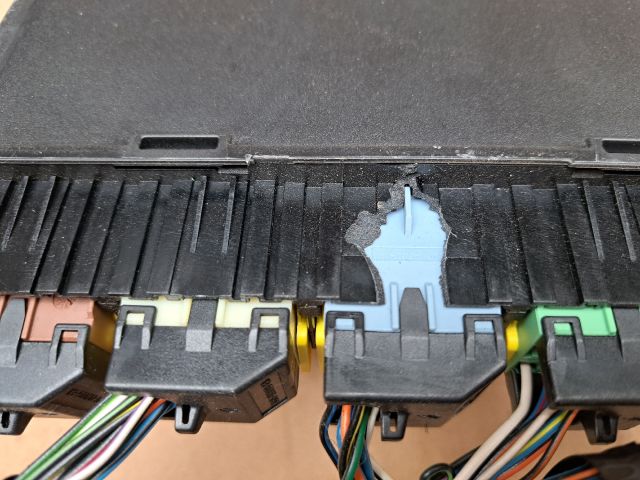 bontott FORD MONDEO III Komfort Elektronika