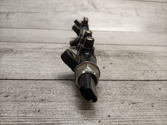 bontott FORD MONDEO III Közösnyomócső