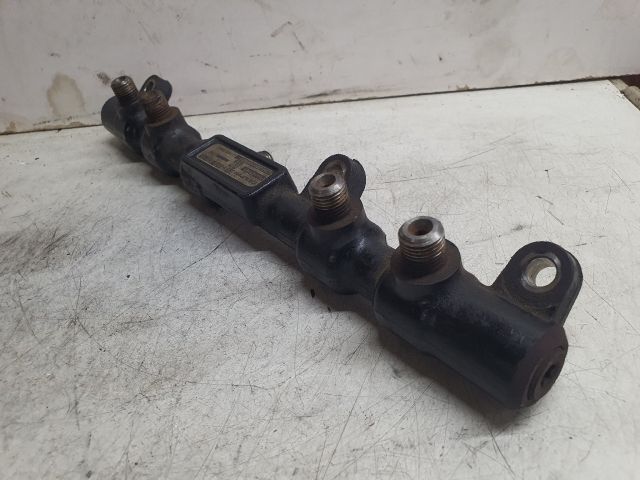 bontott FORD MONDEO III Közösnyomócső