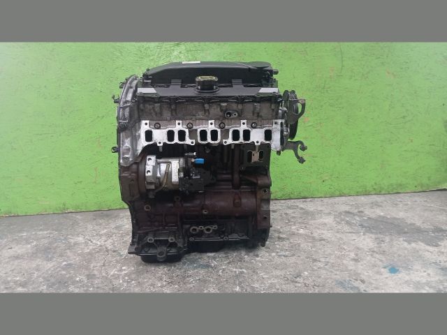 bontott FORD MONDEO III Motor (Fűzött blokk hengerfejjel)