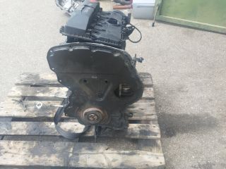bontott FORD MONDEO III Motor (Fűzött blokk hengerfejjel)