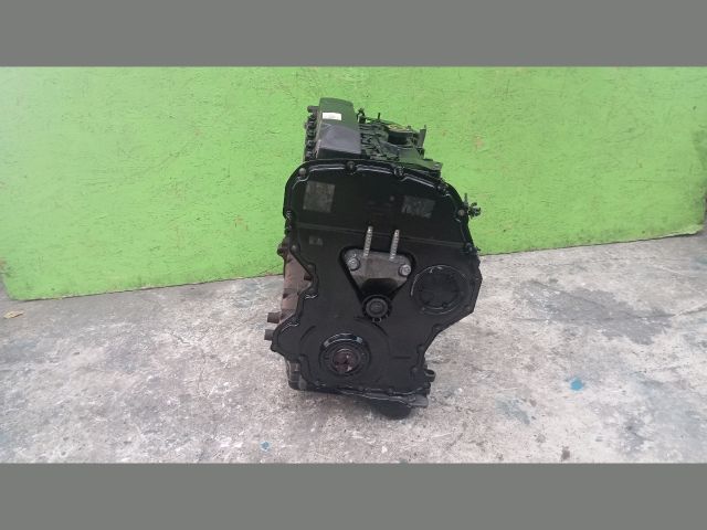 bontott FORD MONDEO III Motor (Fűzött blokk hengerfejjel)