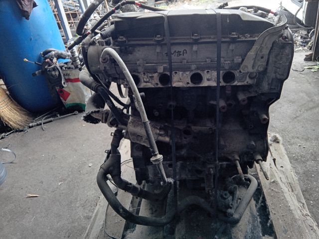 bontott FORD MONDEO III Motor (Fűzött blokk hengerfejjel)