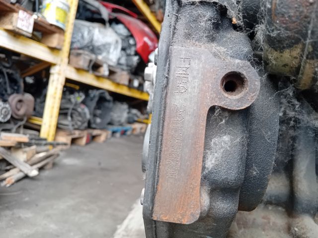 bontott FORD MONDEO III Motor (Fűzött blokk hengerfejjel)