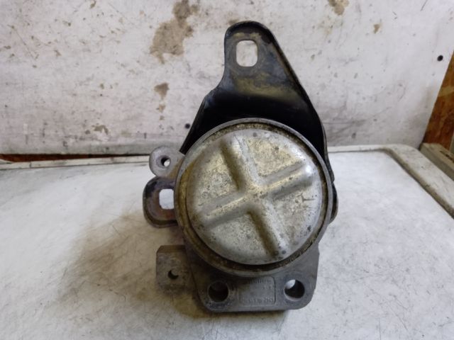 bontott FORD MONDEO III Motor Tartó Bak Jobb