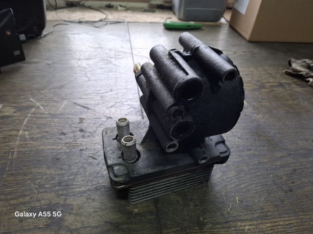 bontott FORD MONDEO III Olajszűrő Ház