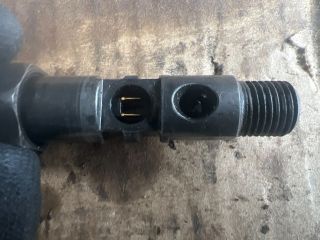 bontott FORD MONDEO III Porlasztó (1 db)