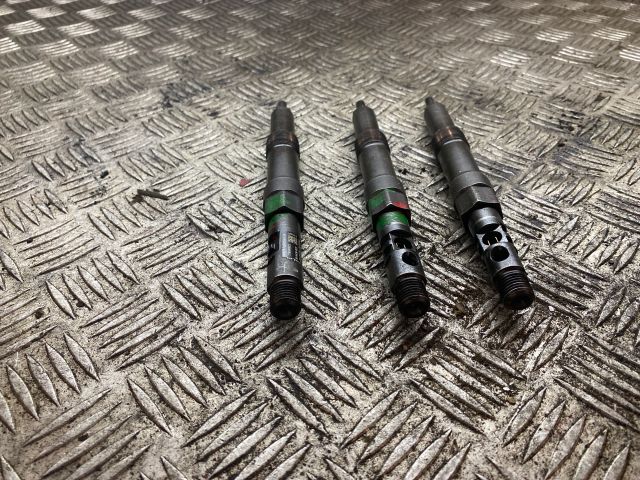 bontott FORD MONDEO III Porlasztó (1 db)