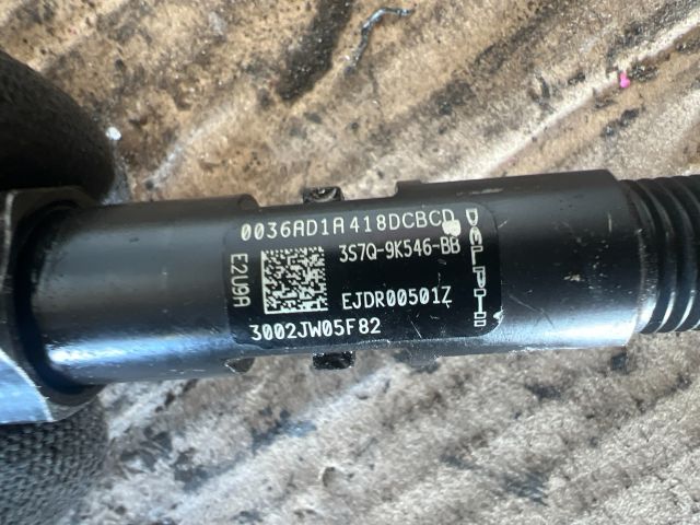 bontott FORD MONDEO III Porlasztó (1 db)