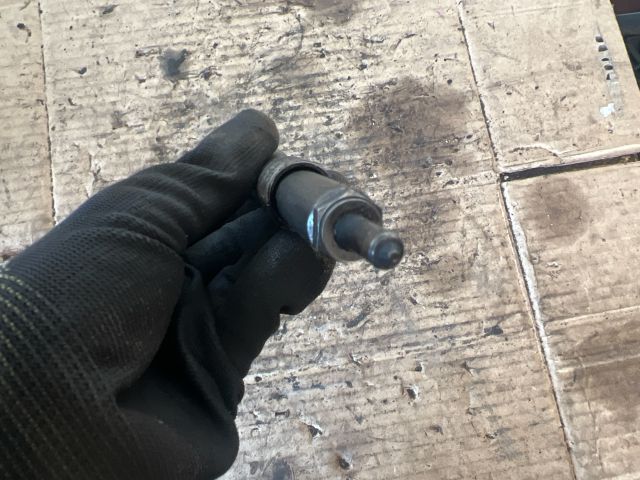 bontott FORD MONDEO III Porlasztó (1 db)