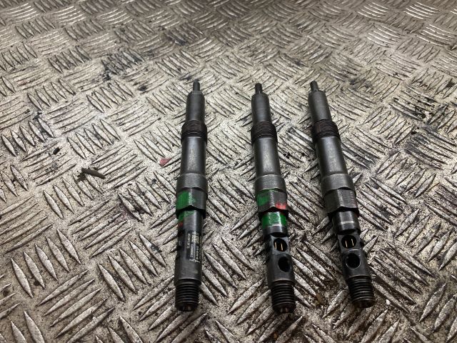 bontott FORD MONDEO III Porlasztó (1 db)