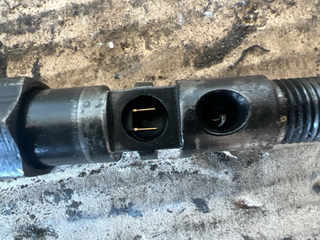 bontott FORD MONDEO III Porlasztó (1 db)