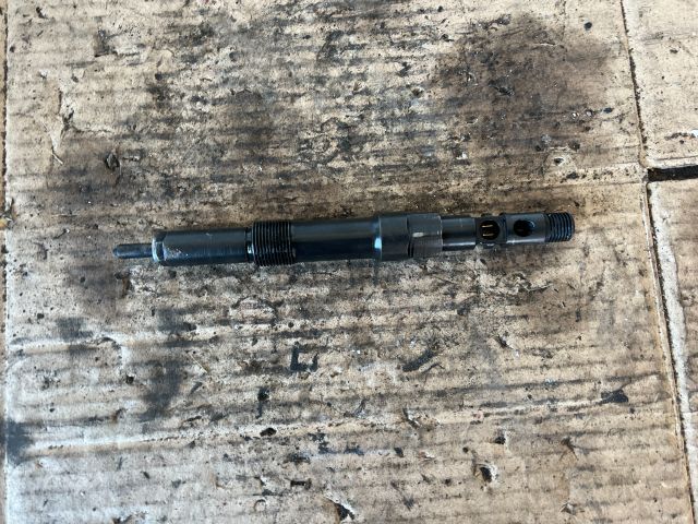 bontott FORD MONDEO III Porlasztó (1 db)