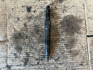 bontott FORD MONDEO III Porlasztó (1 db)