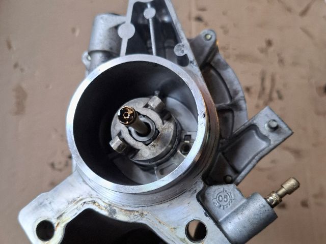 bontott FORD MONDEO III Vákumpumpa