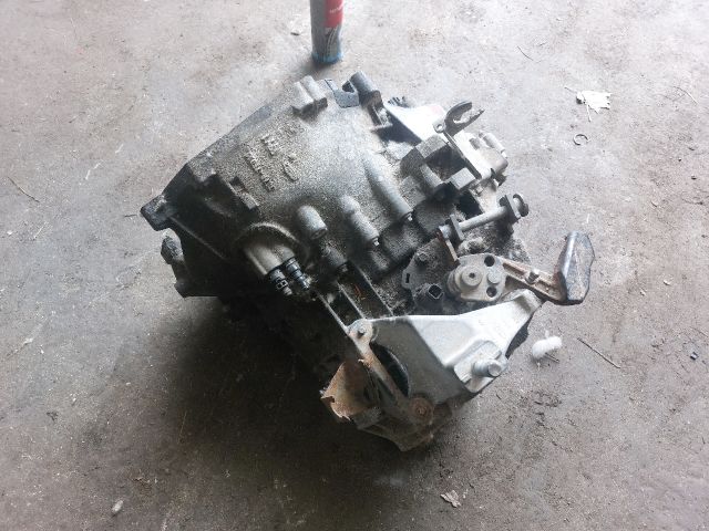 bontott FORD MONDEO III Váltó (Mechanikus)