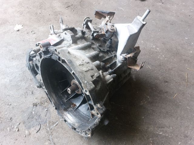 bontott FORD MONDEO III Váltó (Mechanikus)