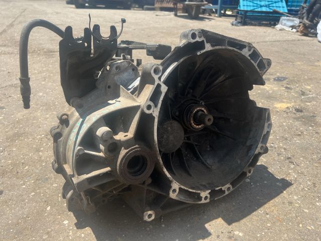 bontott FORD MONDEO III Váltó (Mechanikus)