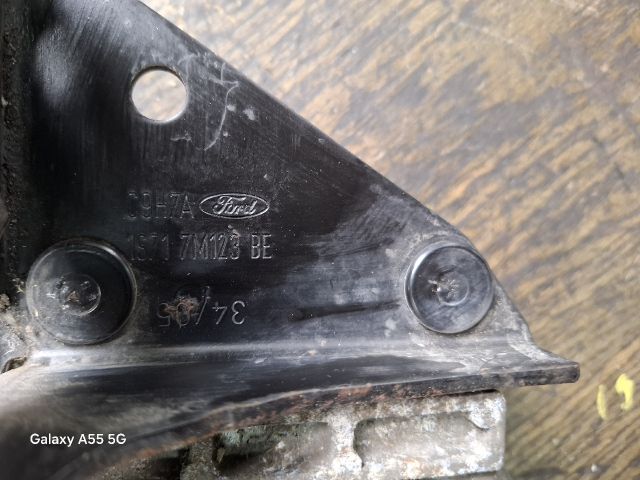 bontott FORD MONDEO III Váltó Tartó Bak (Pozíciófüggetlen)