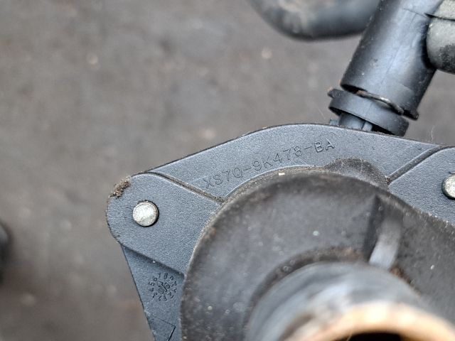 bontott FORD MONDEO III Vízcső