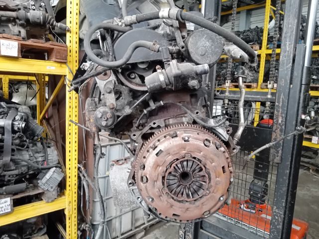 bontott FORD MONDEO III Motor (Fűzött blokk hengerfejjel)