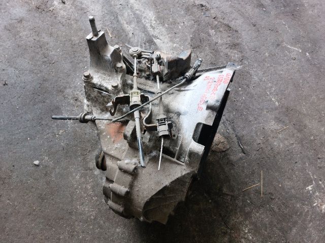 bontott FORD MONDEO III Váltó (Mechanikus)