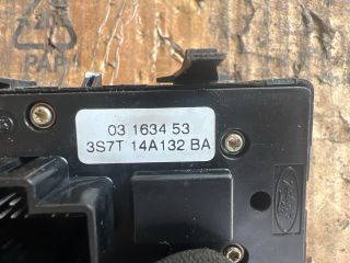 bontott FORD MONDEO III Ablakemelő Kapcsoló Négyes / Kettes