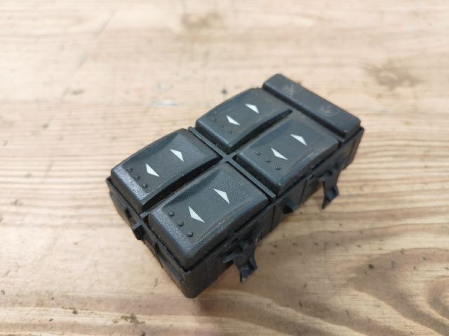 bontott FORD MONDEO III Ablakemelő Kapcsoló Négyes / Kettes