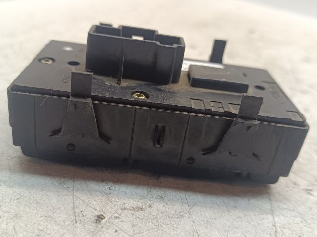 bontott FORD MONDEO III Ablakemelő Kapcsoló Négyes / Kettes