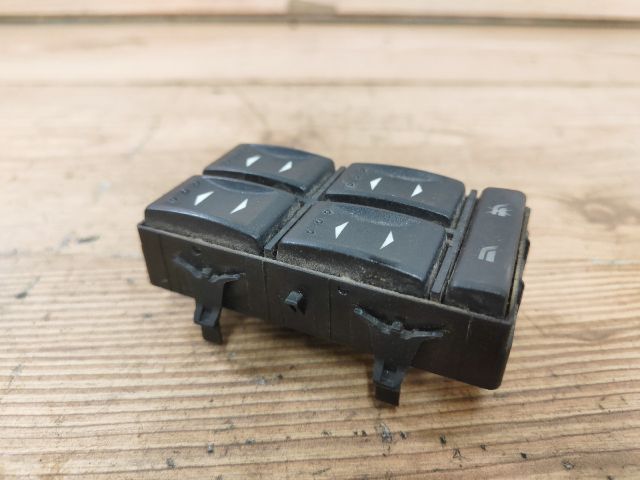 bontott FORD MONDEO III Ablakemelő Kapcsoló Négyes / Kettes