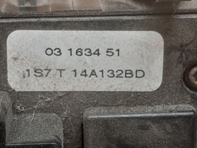 bontott FORD MONDEO III Ablakemelő Kapcsoló Négyes / Kettes