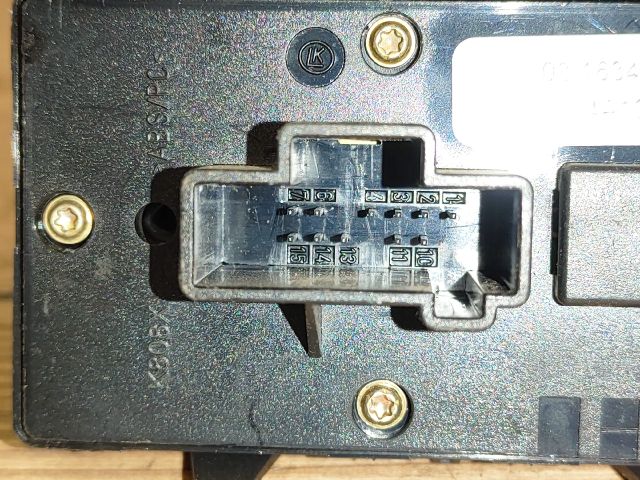 bontott FORD MONDEO III Ablakemelő Kapcsoló Négyes / Kettes