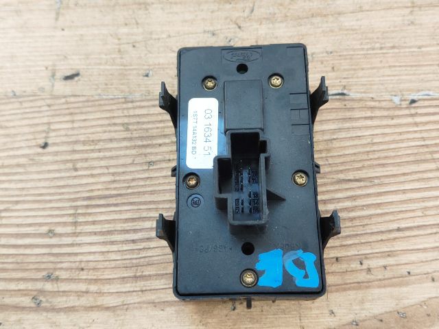 bontott FORD MONDEO III Ablakemelő Kapcsoló Négyes / Kettes