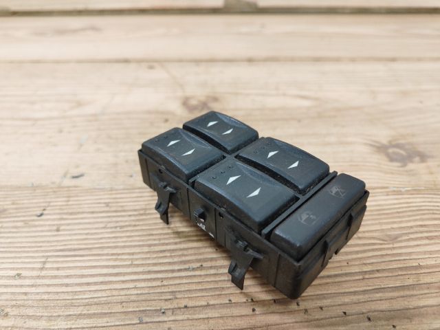 bontott FORD MONDEO III Ablakemelő Kapcsoló Négyes / Kettes