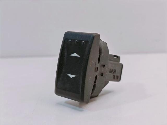 bontott FORD MONDEO III Ablakemelő Kapcsoló Négyes / Kettes