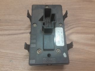 bontott FORD MONDEO III Ablakemelő Kapcsoló Négyes / Kettes