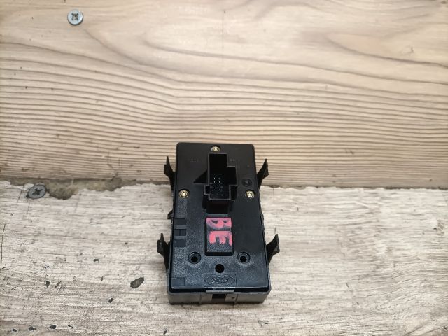 bontott FORD MONDEO III Ablakemelő Kapcsoló Négyes / Kettes