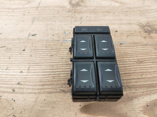 bontott FORD MONDEO III Ablakemelő Kapcsoló Négyes / Kettes