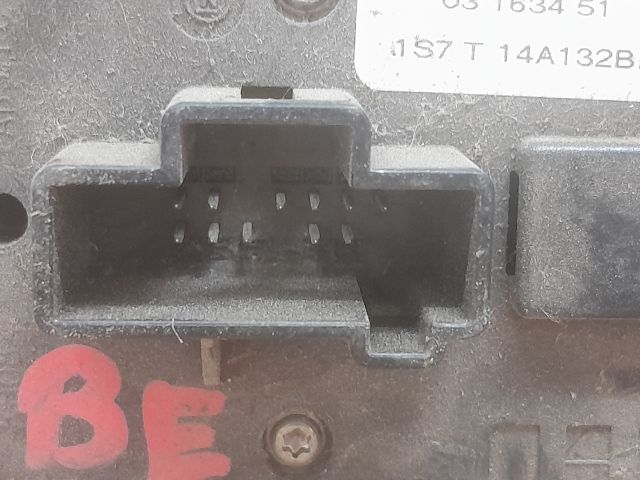 bontott FORD MONDEO III Ablakemelő Kapcsoló Négyes / Kettes