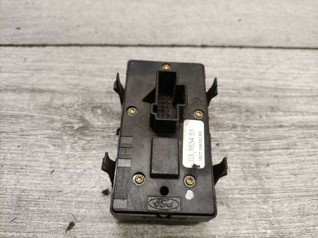 bontott FORD MONDEO III Ablakemelő Kapcsoló Négyes / Kettes