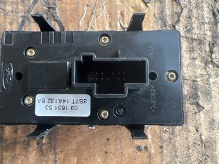 bontott FORD MONDEO III Ablakemelő Kapcsoló Négyes / Kettes