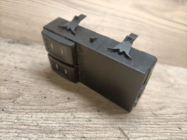 bontott FORD MONDEO III Ablakemelő Kapcsoló Négyes / Kettes