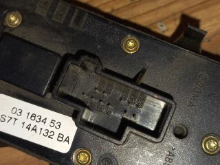 bontott FORD MONDEO III Ablakemelő Kapcsoló Négyes / Kettes