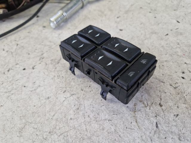 bontott FORD MONDEO III Ablakemelő Kapcsoló Négyes / Kettes