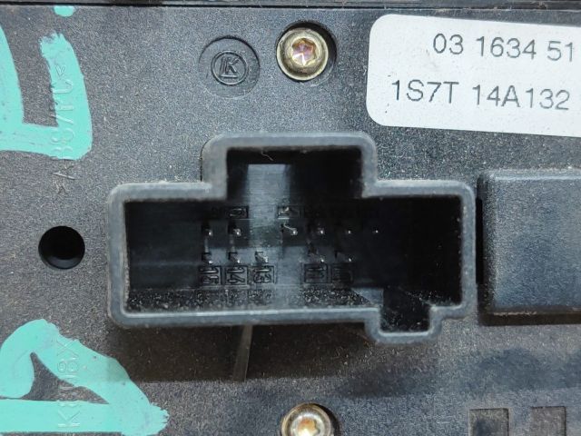 bontott FORD MONDEO III Ablakemelő Kapcsoló Négyes / Kettes