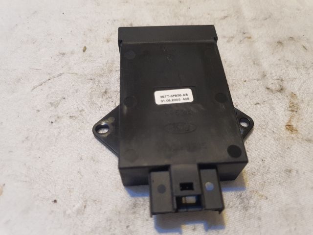 bontott FORD MONDEO III Ablaktörlő Relé