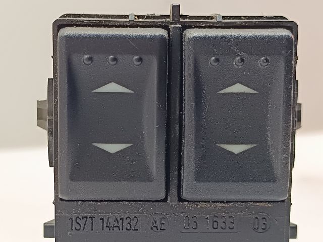 bontott FORD MONDEO III Bal első Ablakemelő Kapcsoló